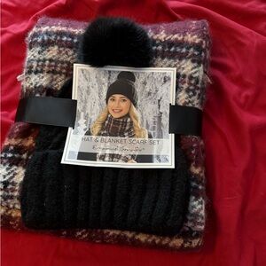 Black Hat and Plaid Scarf Set